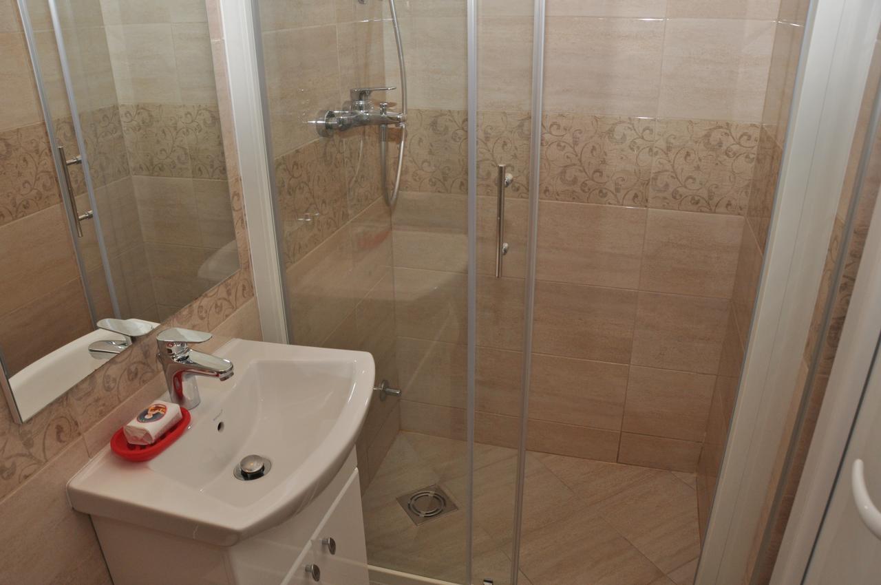 Apartments Miana ติวัต ภายนอก รูปภาพ