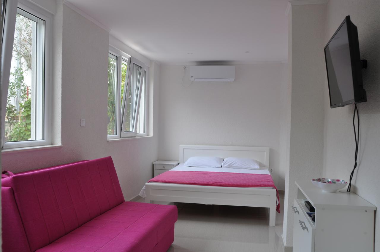 Apartments Miana ติวัต ภายนอก รูปภาพ